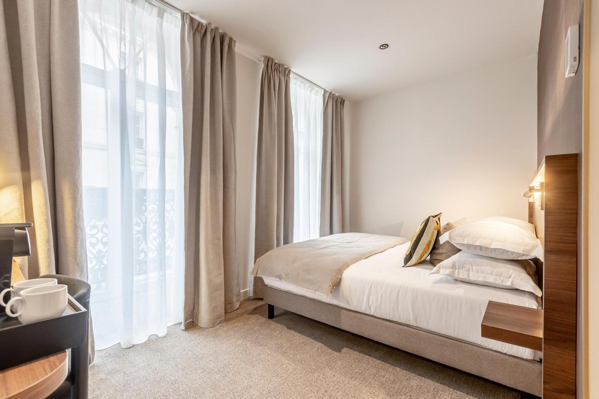 Le Madame By Sweett Hotel Paris Exterior photo