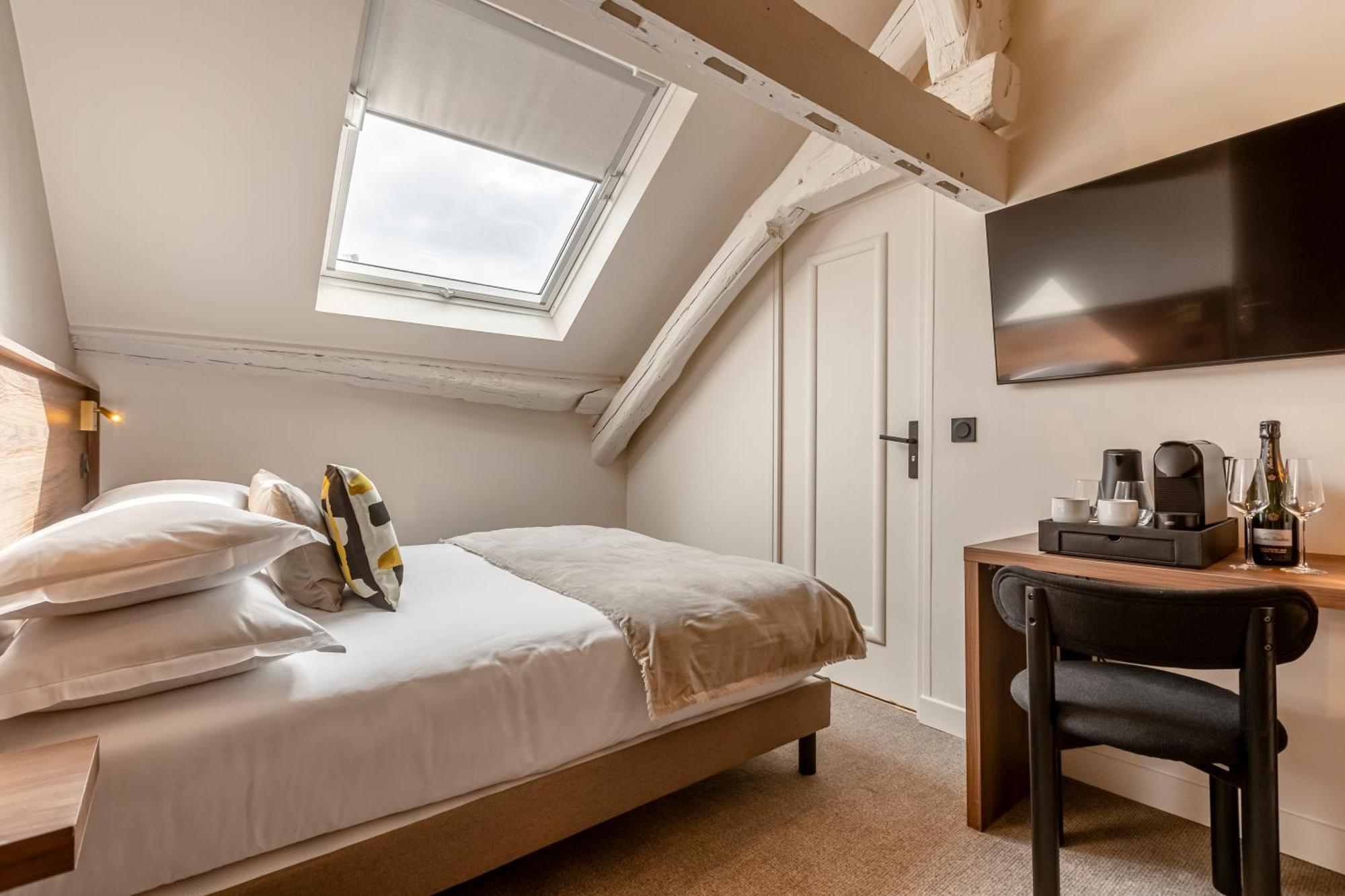 Le Madame By Sweett Hotel Paris Exterior photo